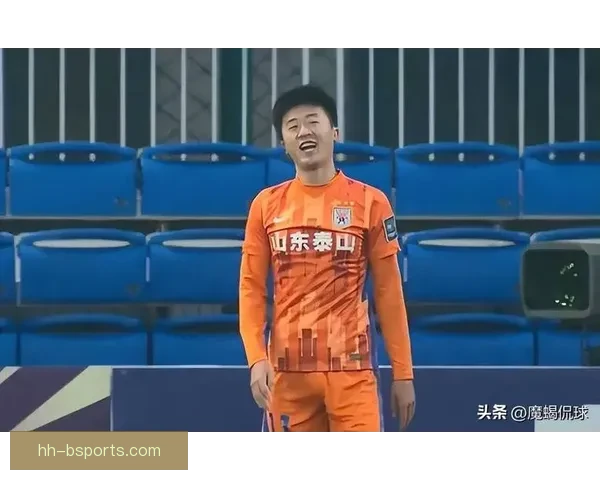 围绕刘洋泰山国足双线高强度出场铸就铁人劳模典范展现边卫拼搏精神