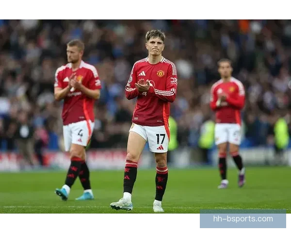 曼联瞄准德甲高个年轻中后卫加速防线重建计划