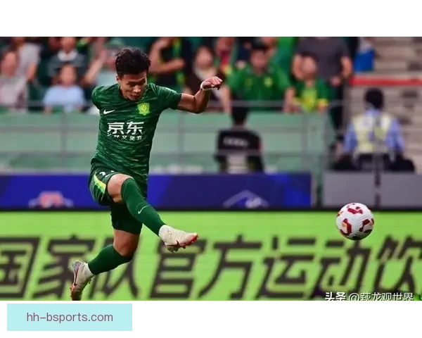 林良铭精彩破门助力中国队在对日比赛中夺得关键进球