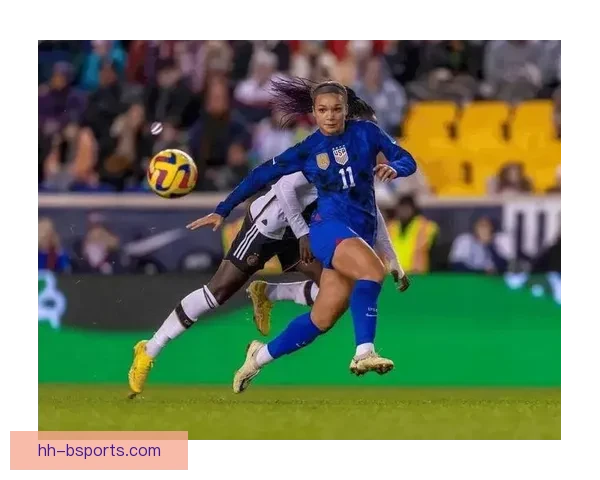 索菲娅·史密斯荣膺2023赛季NWSL常规赛最有价值球员称号